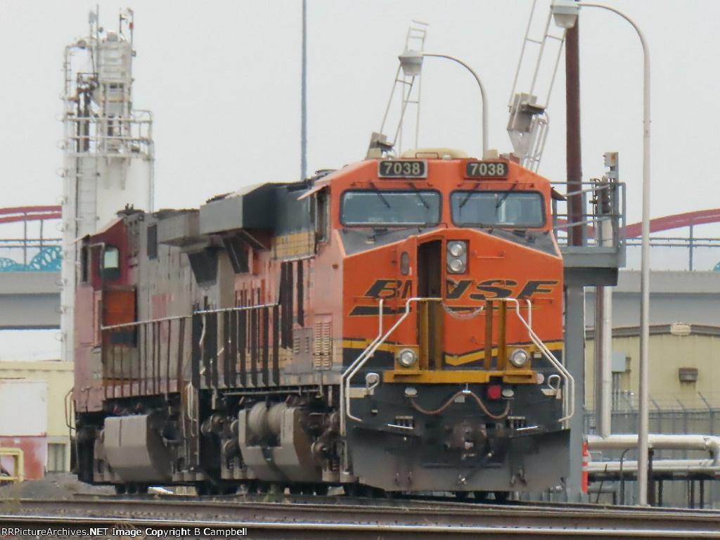 BNSF 7038